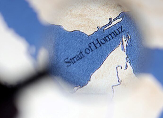 Oil poised for gains as Iran war threatens export facilities