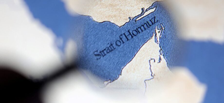 Oil poised for gains as Iran war threatens export facilities