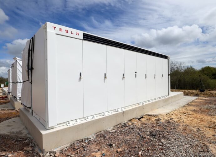 Tesla to buy $4.3 billion of LG Energy battery cells made in Michigan