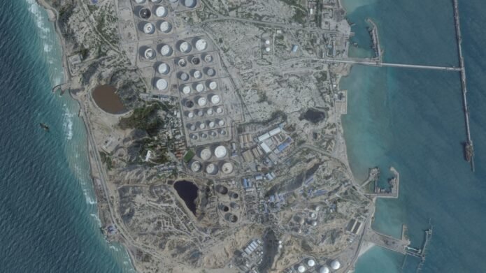 Trump says U.S. 'obliterated' military targets on Iran's Kharg Island but didn't 'wipe out' oil infrastructure 6 Trump says U.S. 'obliterated' military targets on Iran's Kharg Island but didn't 'wipe out' oil infrastructure