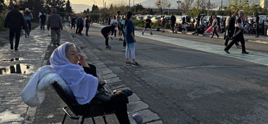 Frustration grows as Iran’s wartime internet shutdown breaks grim record | US-Israel war on Iran News 1 Frustration grows as Iran’s wartime internet shutdown breaks grim record | US-Israel war on Iran News