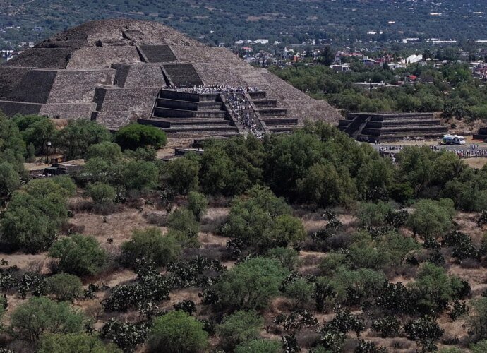 Gunman kills Canadian woman, injures six at Mexico’s Teotihuacan pyramids | Tourism News