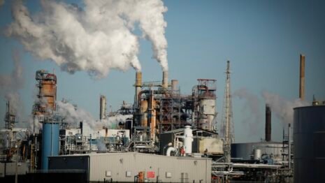 Oil falls to around $100 after Trump indicates war could end in weeks