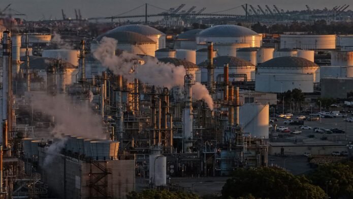 Oil prices plunge after Trump agrees to Iran ceasefire