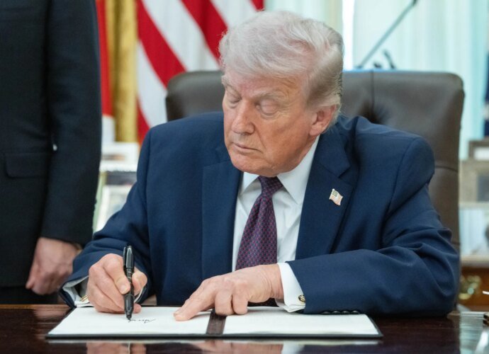 Two dozen Democrat-led states sue Trump over mail-in ballot limits | Donald Trump News