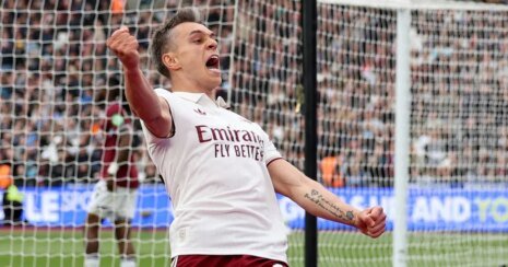 Trossard scores late as Arsenal beats West Ham, moves closer to title | Football News