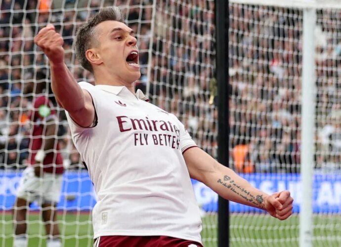 Trossard scores late as Arsenal beats West Ham, moves closer to title | Football News